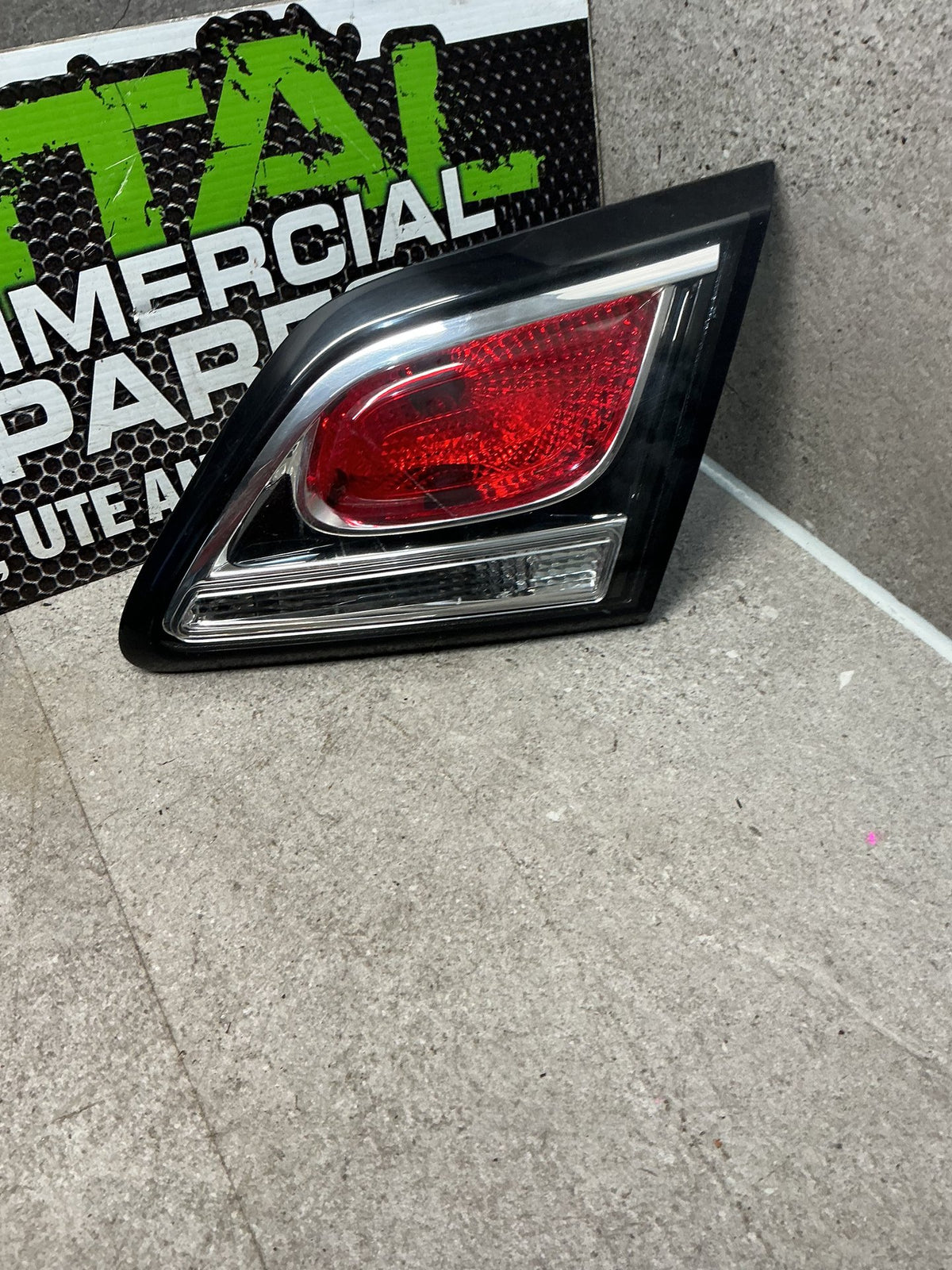 2015-2017 Holden Commodore VF- Right Tailgate Light- (TAG14209)