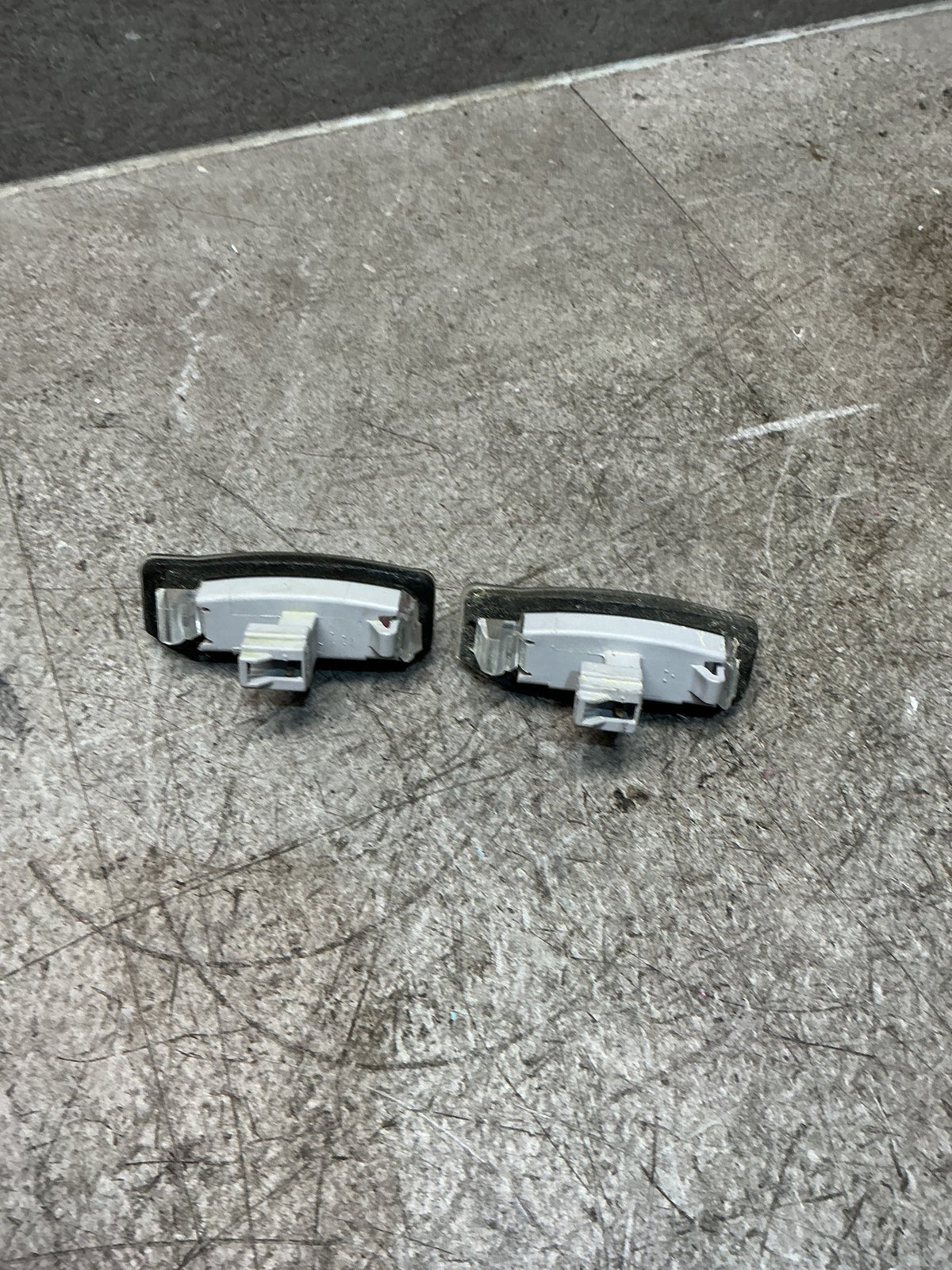 2012-2020 Mitsubishi Outlander GF*W GF GF8 - Number Plate Lamp - (TAG18716)
