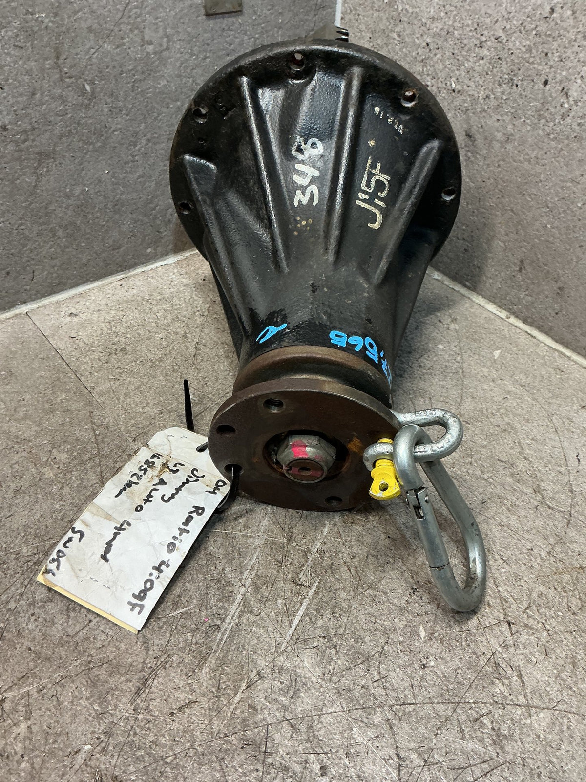 2004 Suzuki Jimny- Front Differential Head- (TAG17565)