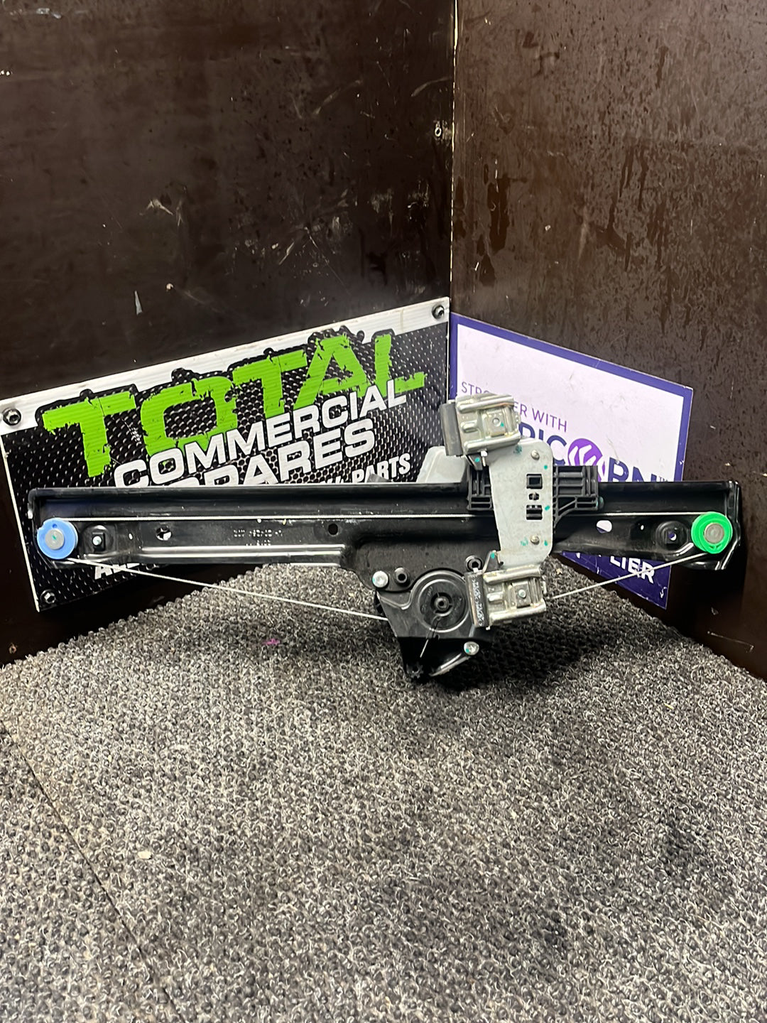 2016 Ford EcoSport- Left Front Window Regulator/Motor- (TAG7361)