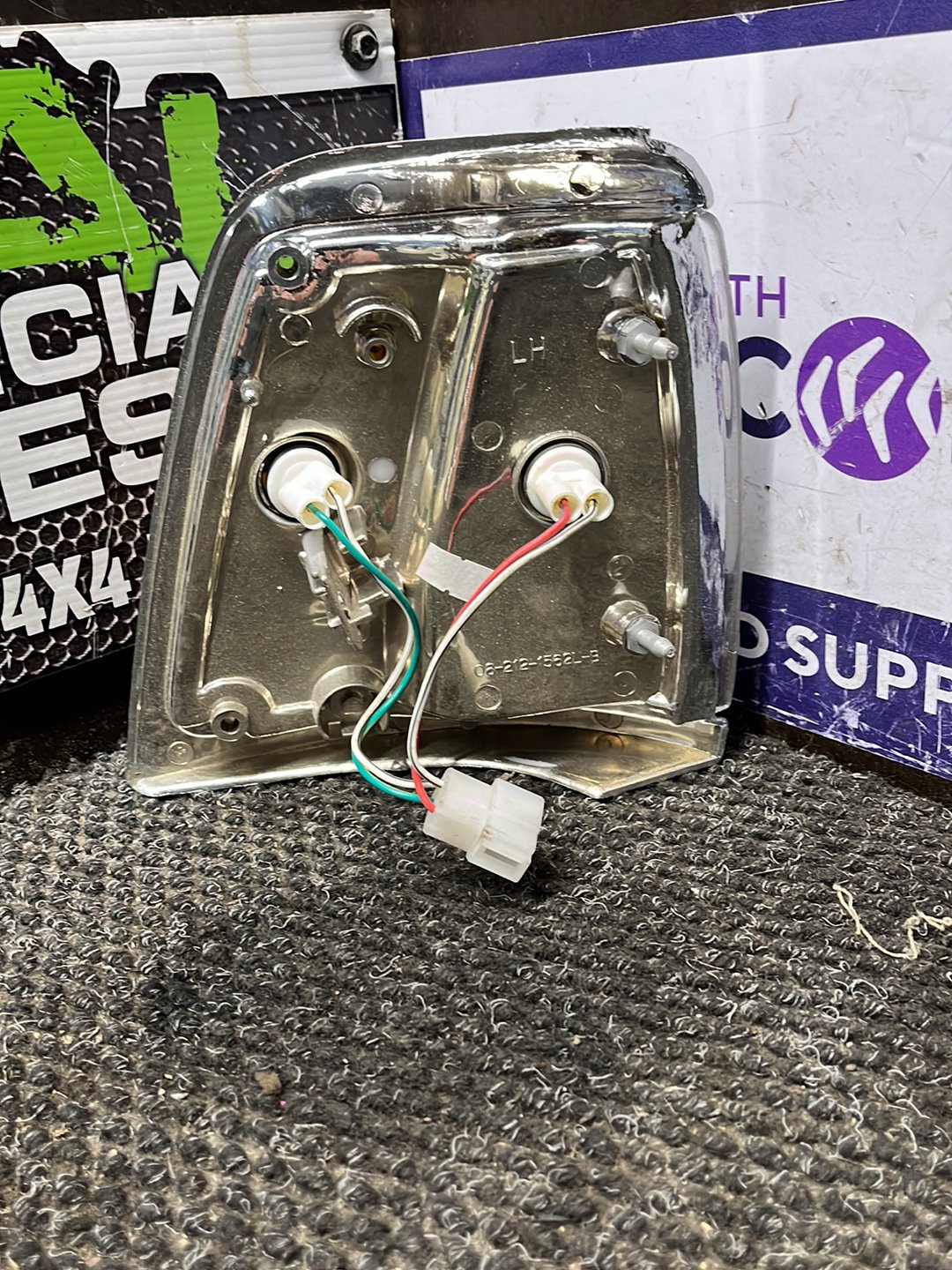1996 Toyota Hilux LN85- Left Indicator- (TAG8822)