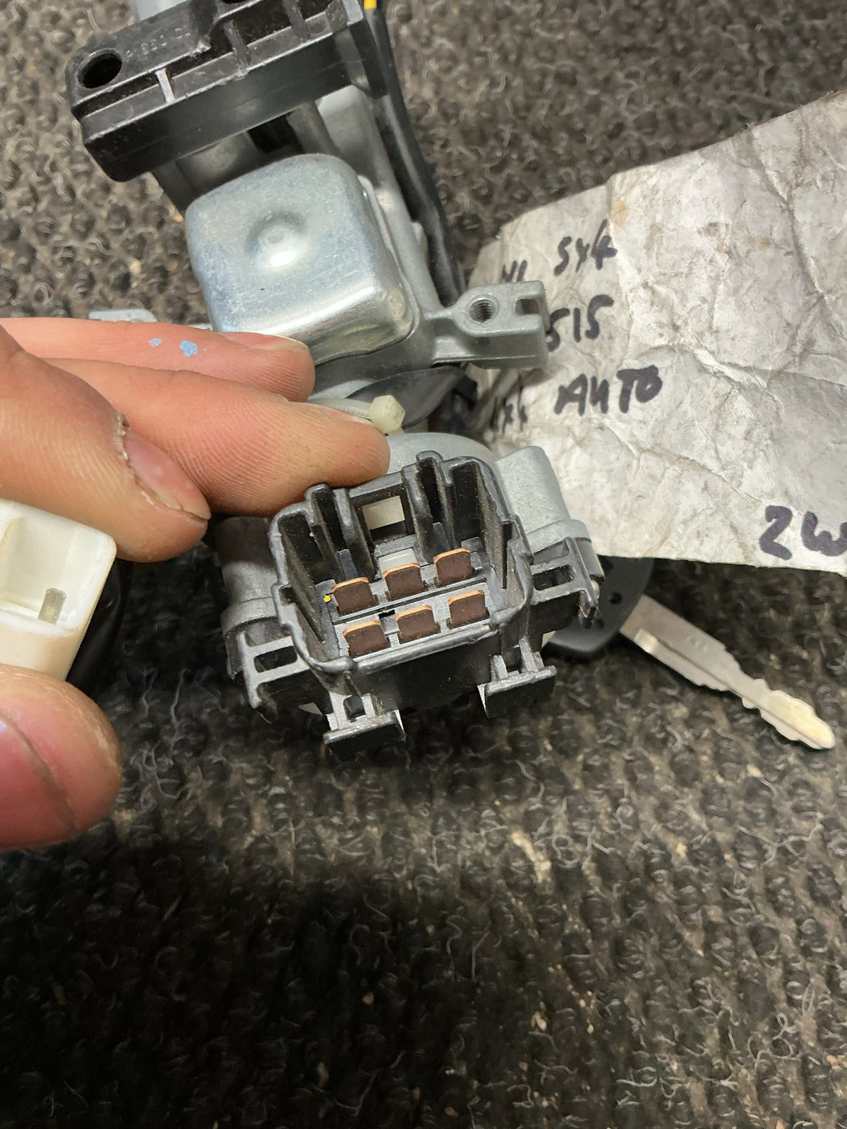 2011 Suzuki SX4 2W052- Ignition With Key- (TAG9960)