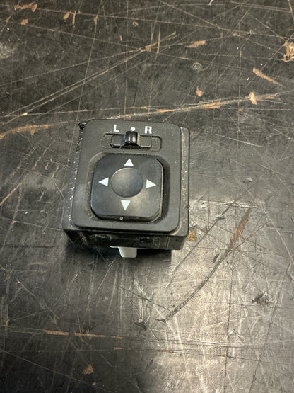 2012-2020 Mitsubishi Outlander GF*W GF GF8 - Mirror Adjuster Switch - (TAG18736)