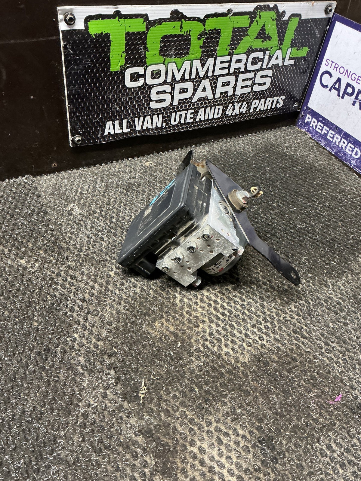 2013 Mitsubishi Outlander III GF*W- ABS Pump/Modulator- (TAG11425) PN: 06.2109-6606.3