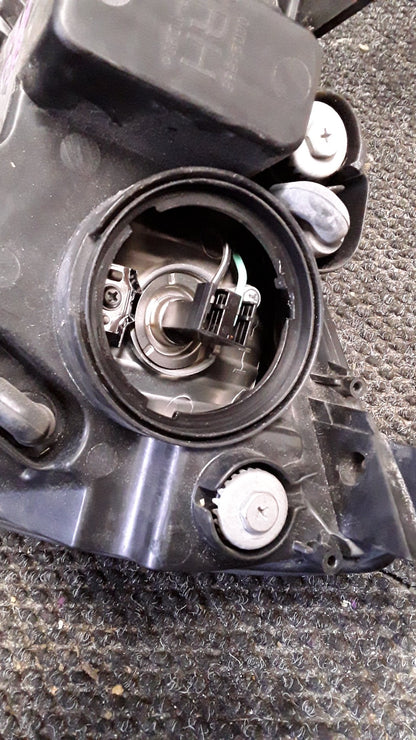 2013 Holden Captiva 7 LT 2WD 2.4 AT- Right Headlight- (TAG6425)