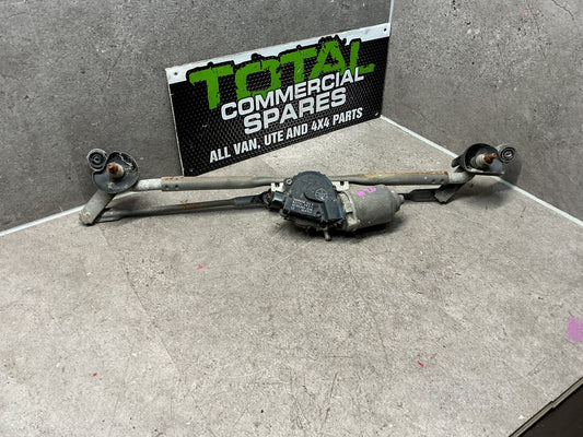 2005 Toyota Hilux- Front Wiper Rack Assembly- (TAG13681)