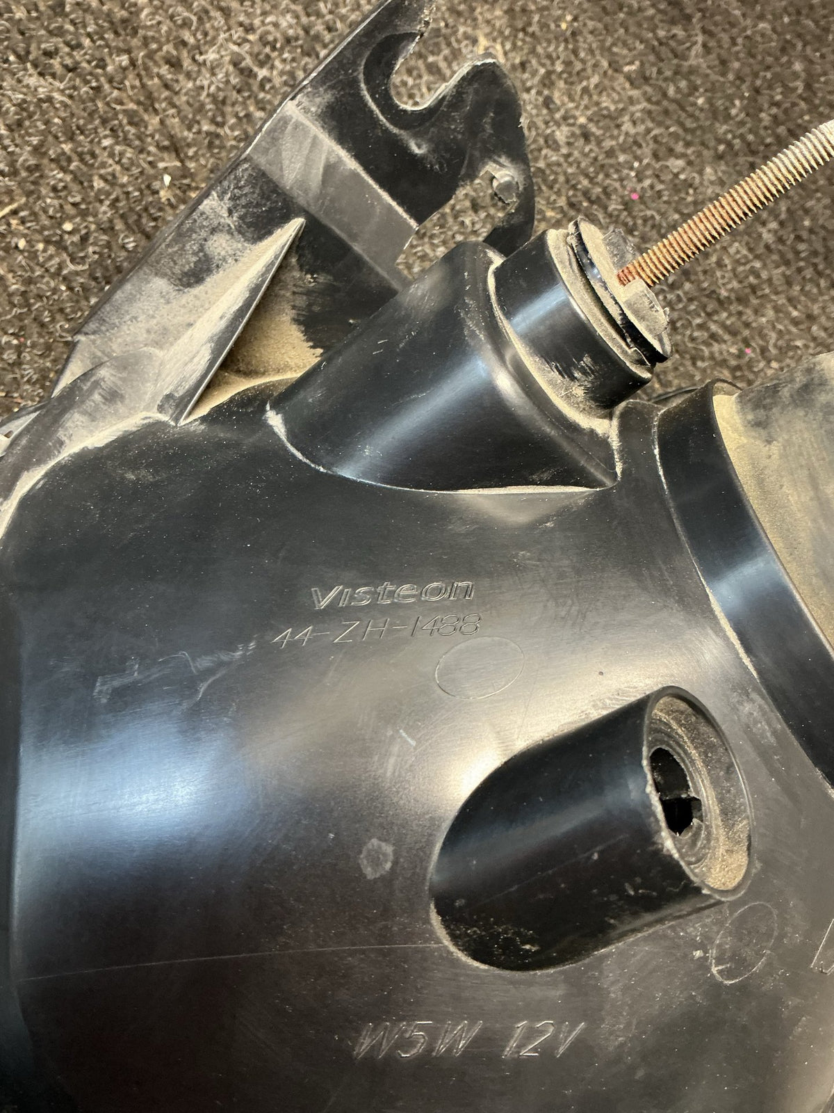 2003 Ford Escape- Right Headlight- (TAG9589) PN: E104-51030