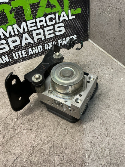 2017 Toyota Hilux- ABS Pump/Modulator- (TAG16819)