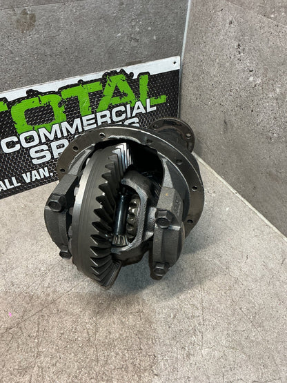 1995 Isuzu MU UCS69DW- Front Differential Head- (TAG16727)