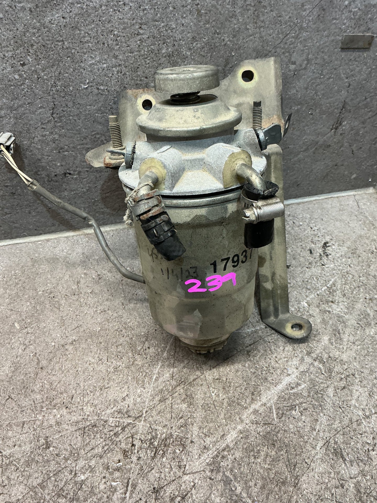 1996-2000 Toyota Land Cruiser J90 - Fuel Filter Primer Pump - (TAG18023)