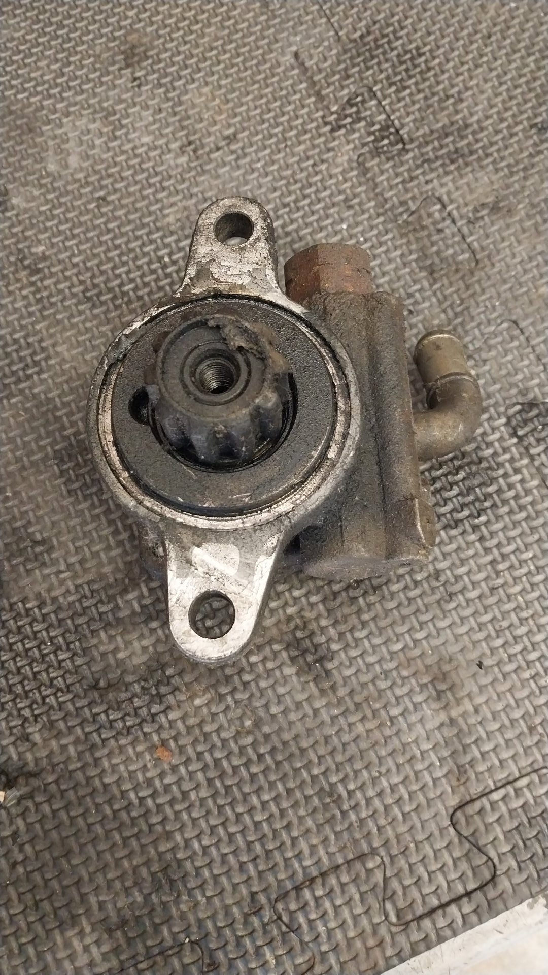 2006-2015 Toyota Hilux KUN26- Power Steering Pump- (TAG1020)