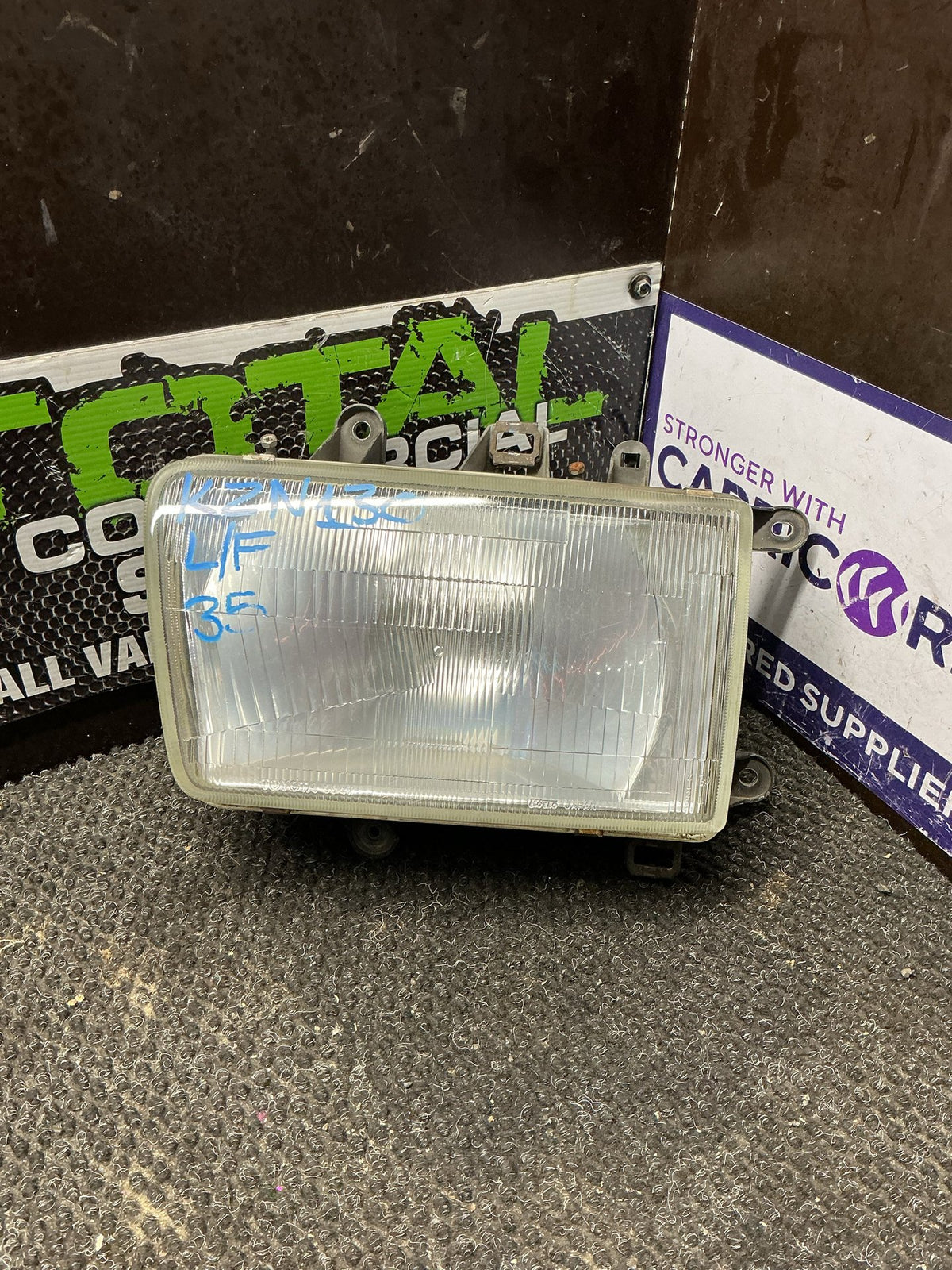 1993 Toyota Hilux KZN130- Left Headlight- (TAG9629) PN: 110-75437