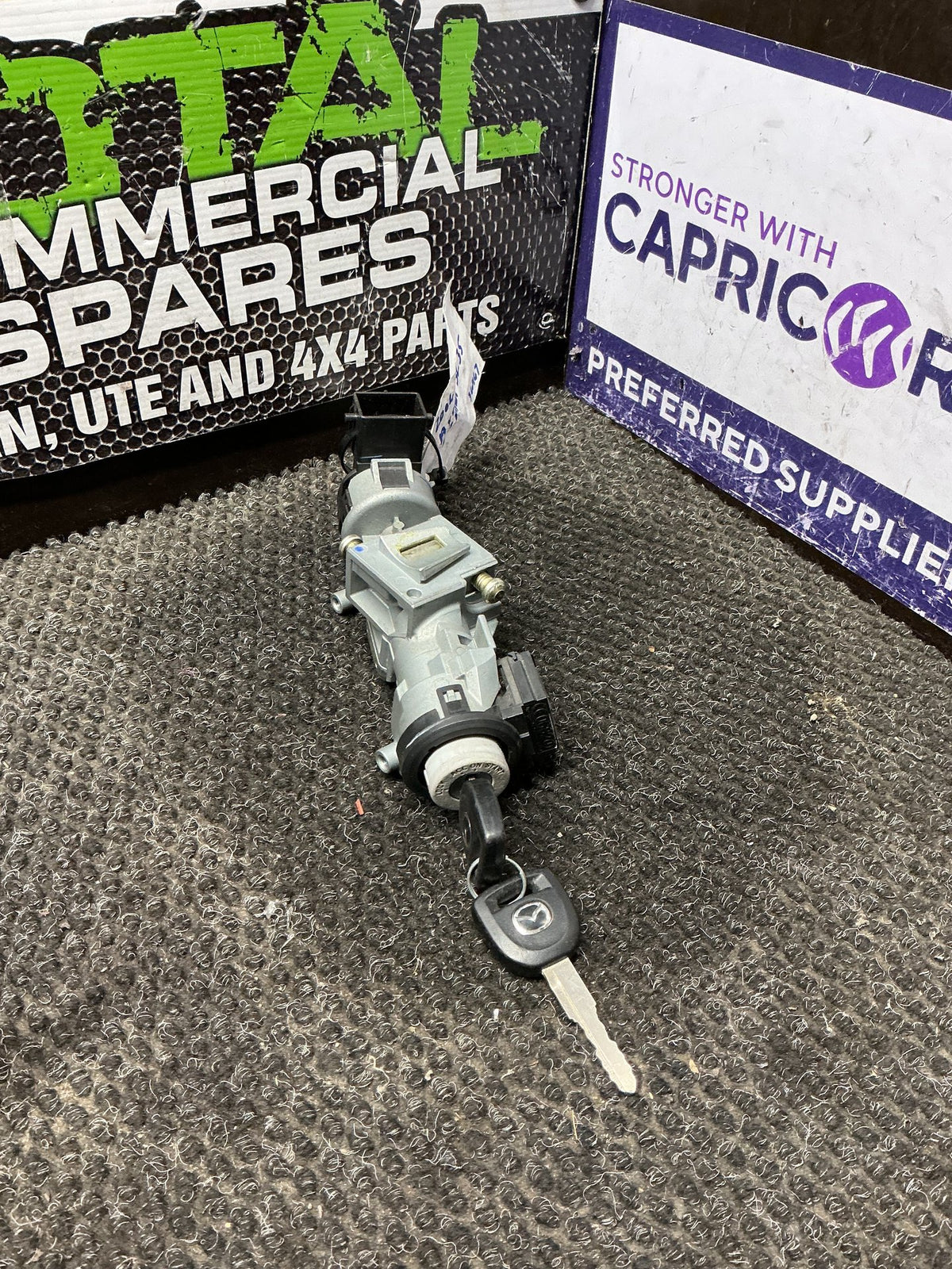 2004 Mazda Axela BK 3W147- Ignition With Key- (TAG10846)