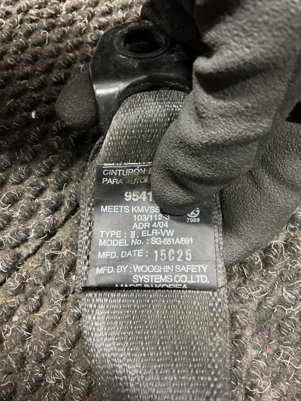 2015 Holden Captiva 7 9W054- Left Rear Seat Belt- (TAG10785)