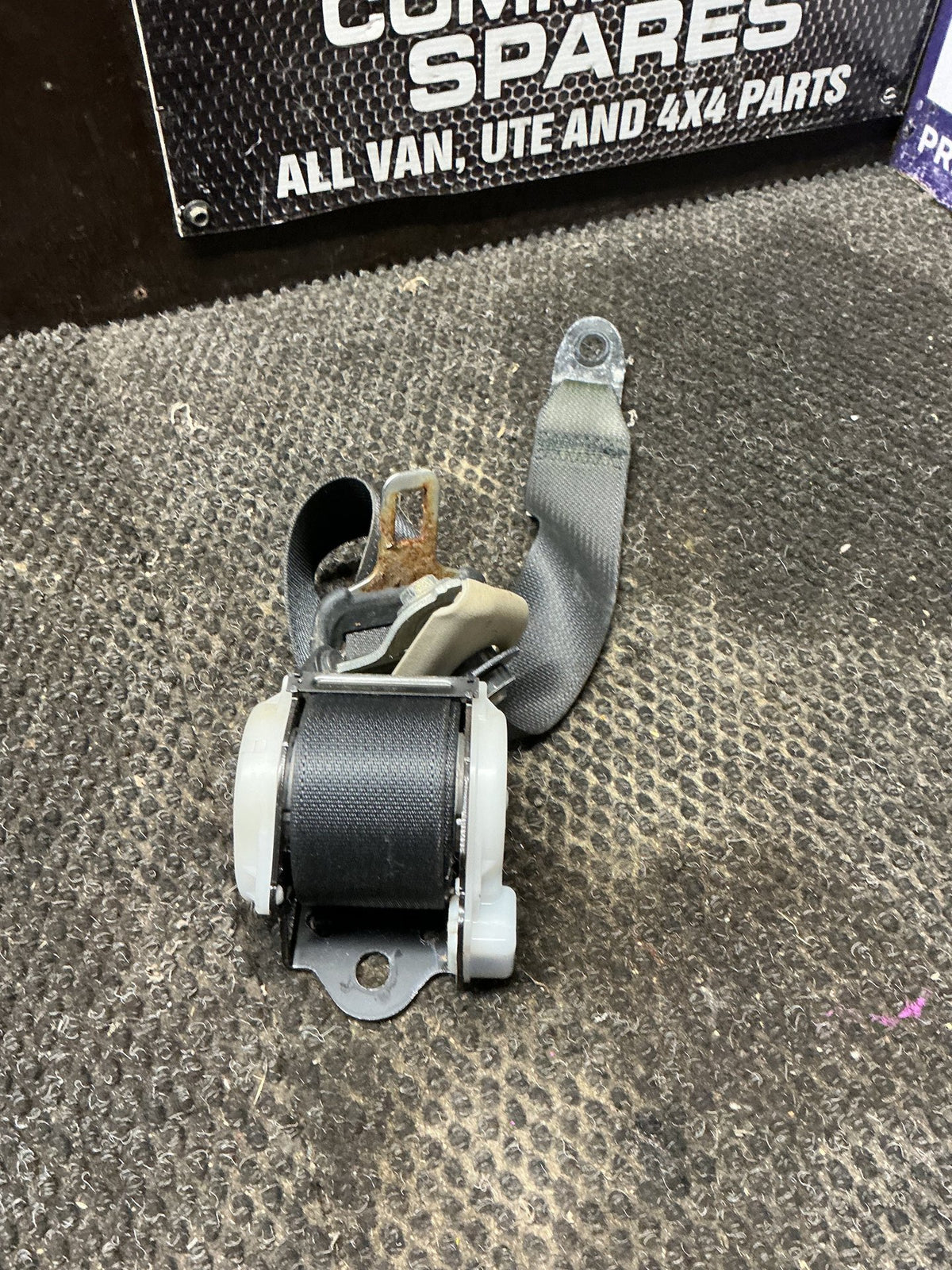 2012-2020 Mitsubishi Outlander III GF*W- Left Rear 3RD Row Seat Belt- (TAG11409)