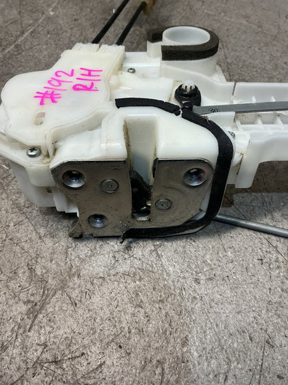 2021 Mitsubishi Outlander GF8- Right Front Door Lock Actuator- (TAG16897)