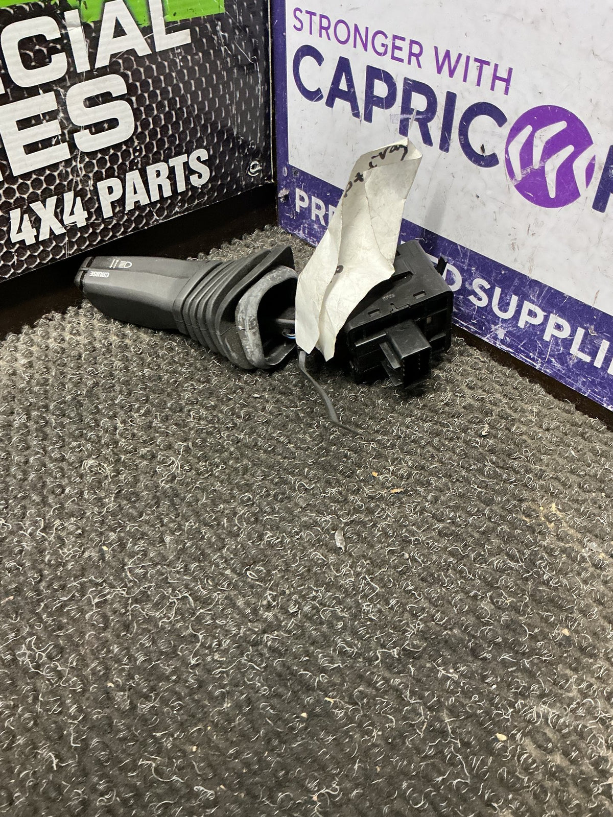 2015 Holden Captiva 7 9W054- Indicator Stalk- (TAG10939)
