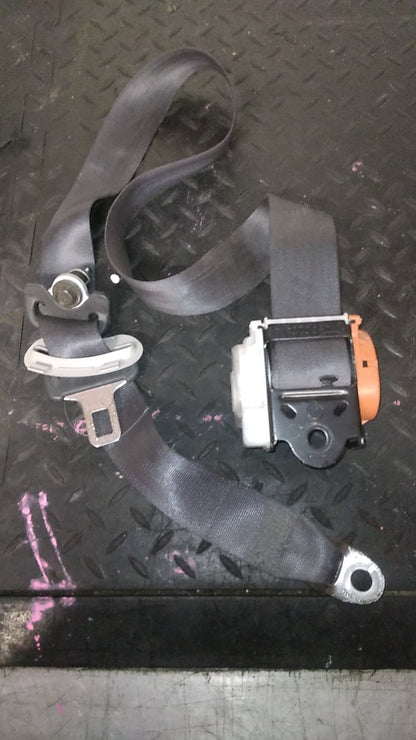 2003-2008 Toyota Alphard ANH10W*- Rear Centre Seat Belt- (TAG2783)