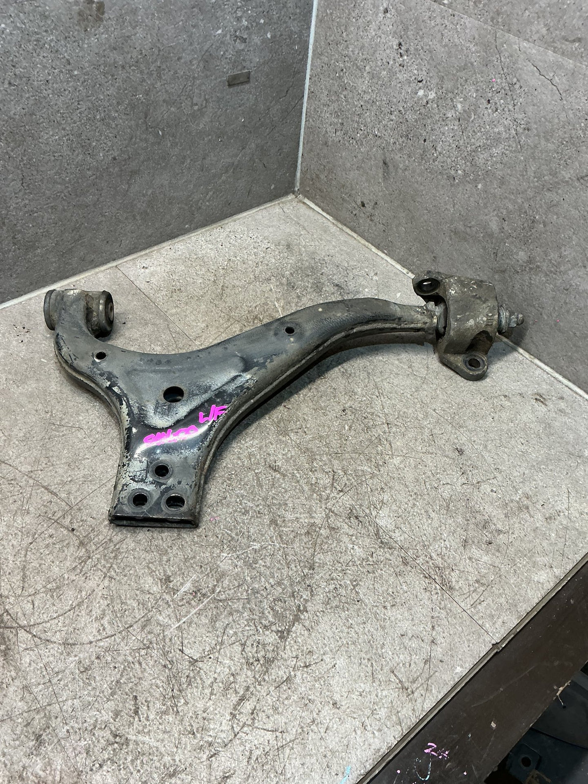 2010-2014 SsangYong Korando- Left Front Lower Control Arm- (TAG17462)