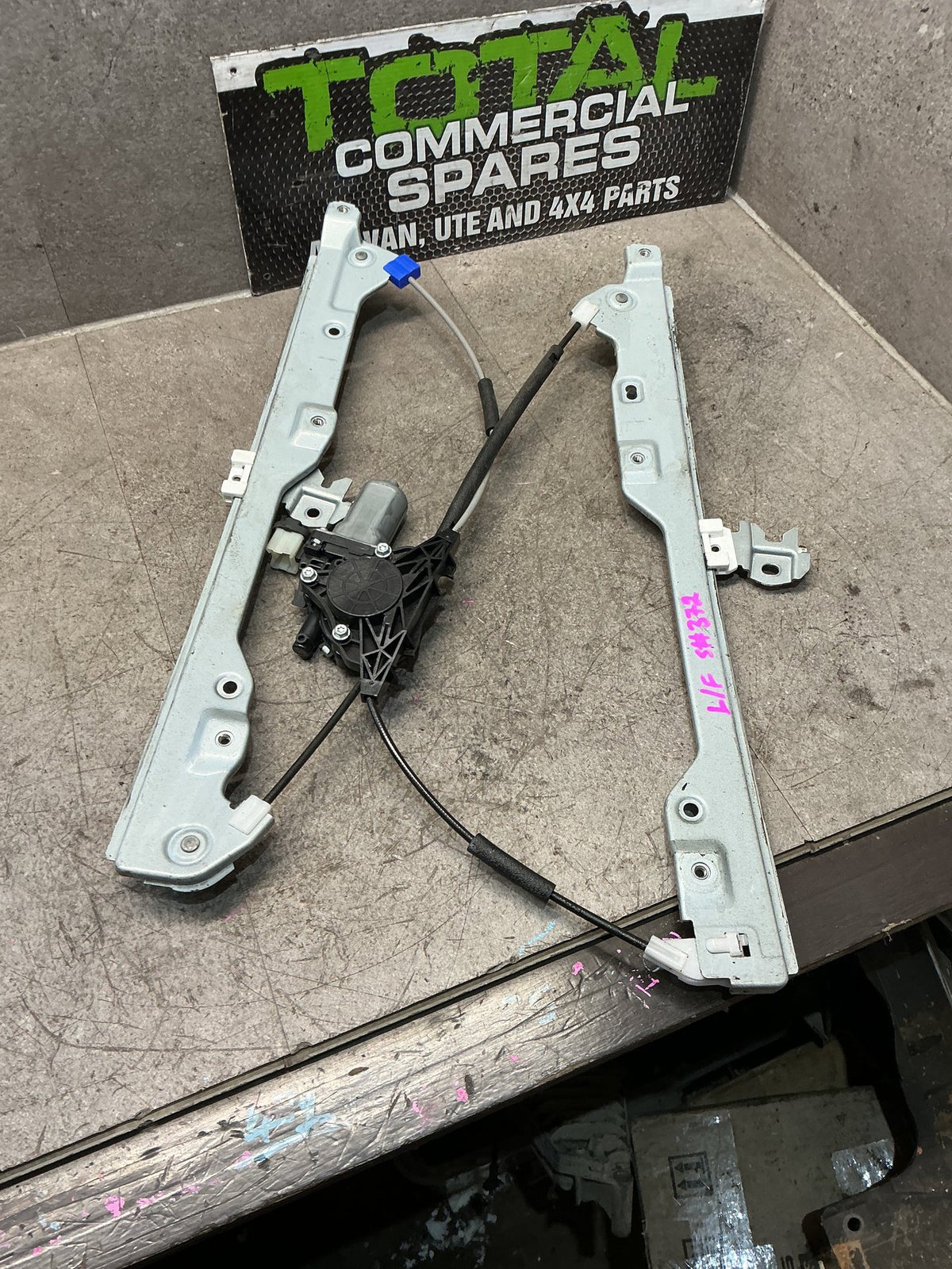 2009 Nissan X-Trail NT31- Left Front Window Regulator/Motor- (TAG17388)
