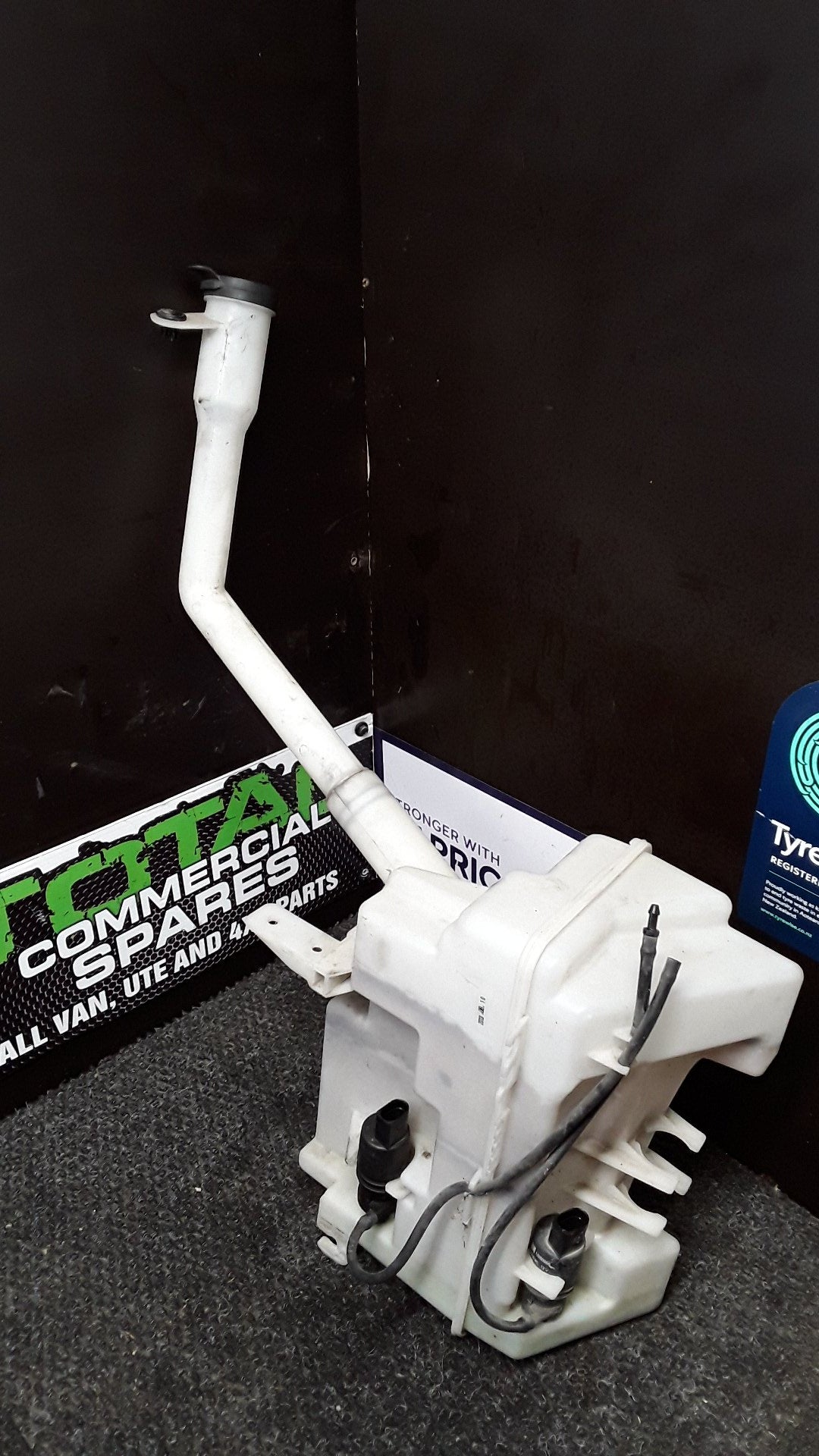 2013 Holden Captiva 7 LT 2WD 2.4 AT- Washer Bottle- (TAG6843)