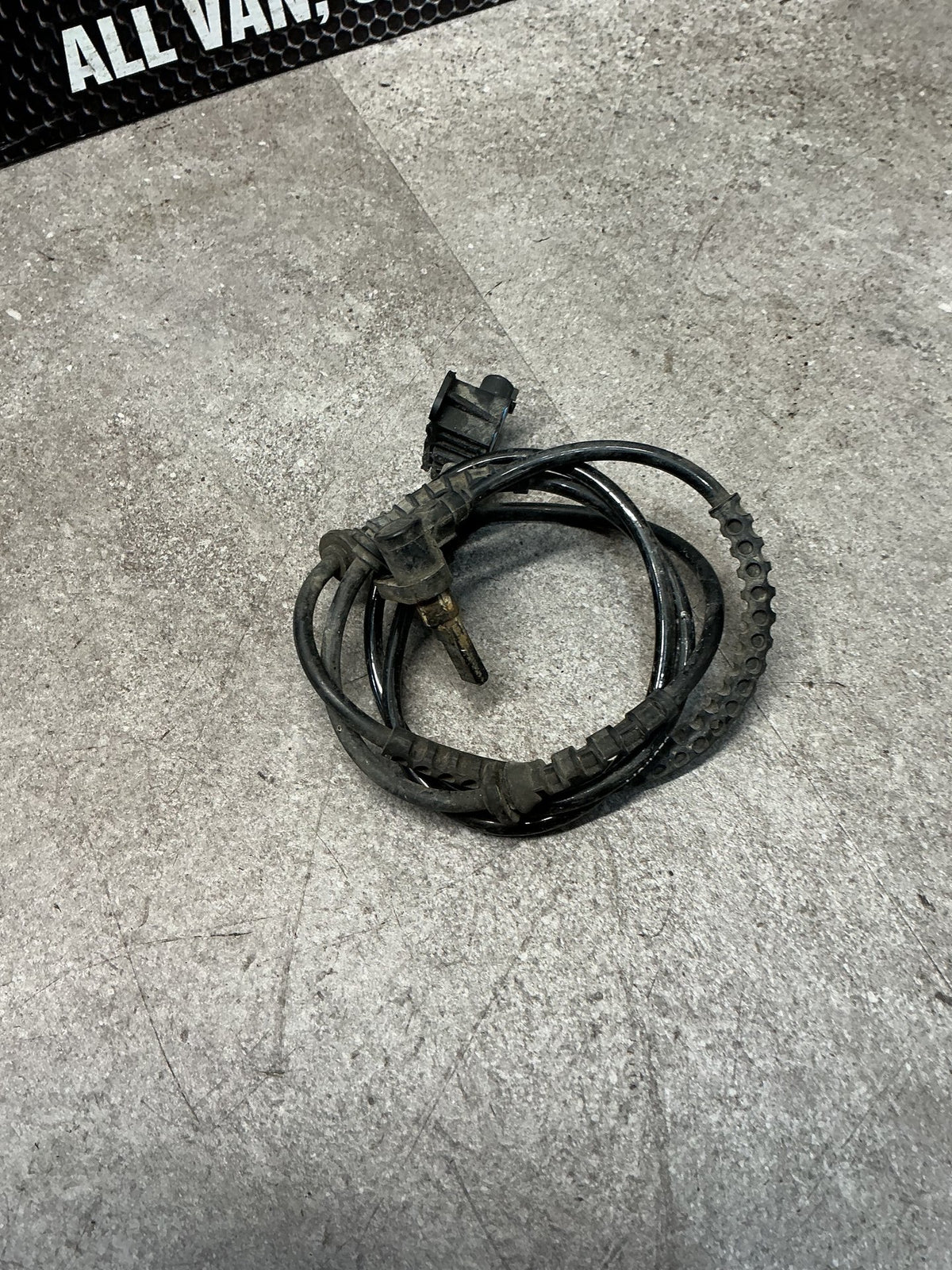 2015-2020 Jeep Renegade B1- Right Rear ABS Sensor- (TAG12298)