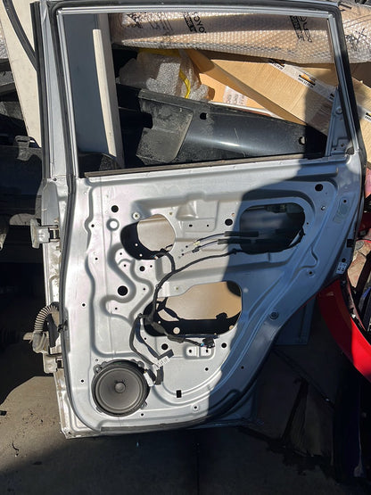 2008 Holden Captiva 7- Right Rear Door Shell- (TAG8170)