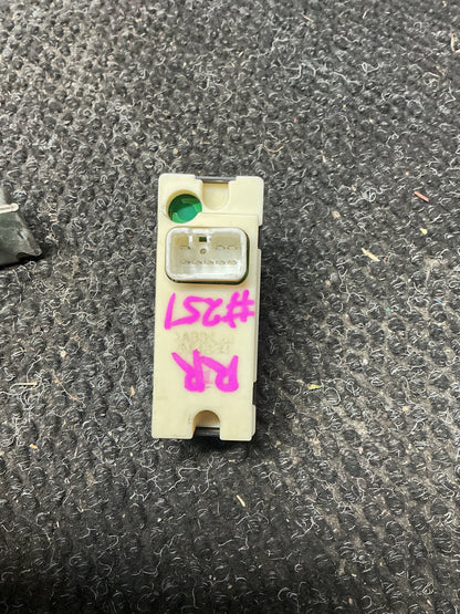 2003-2006 Holden Rodeo RA TFR77- Right Rear Window Switch- (TAG11204) PN: 514644