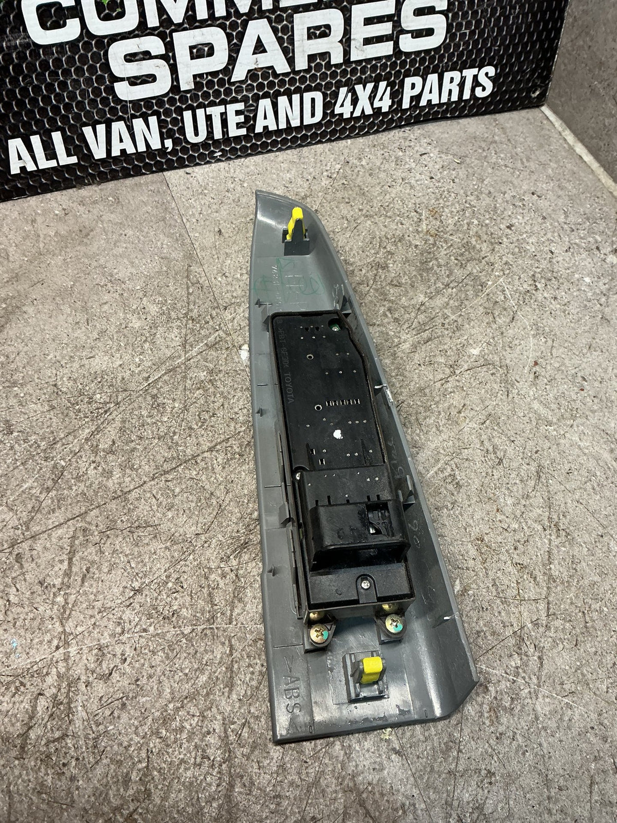 2006 Toyota Hilux- Master Power Window Switch- (TAG16255)