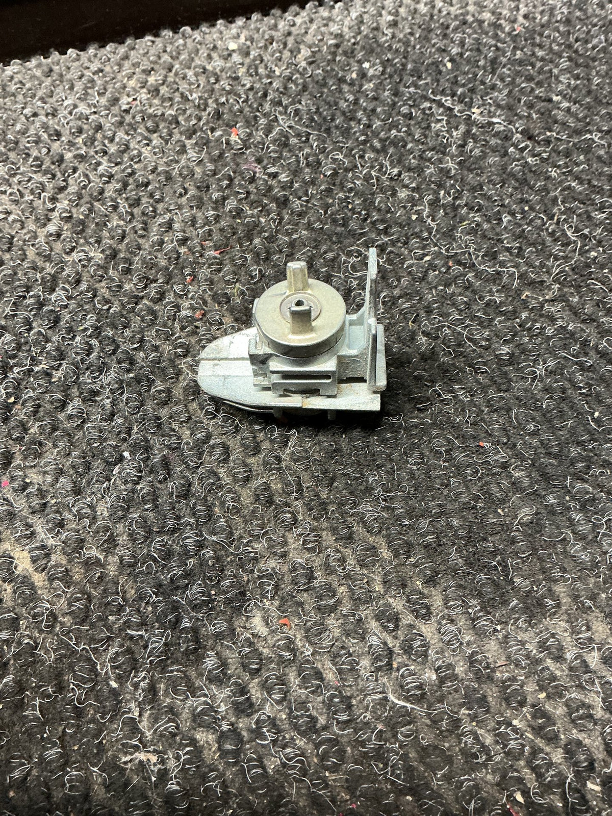 2013-2017 Ford EcoSport BK- Right Front Door Lock Barrel- (TAG10403)