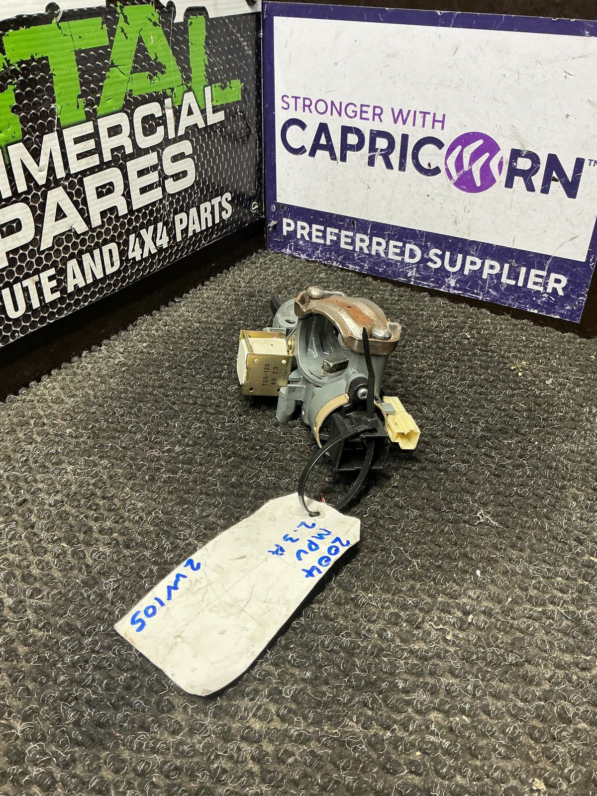 2004 Mazda MPV 2W105- Ignition With Key- (TAG10849)