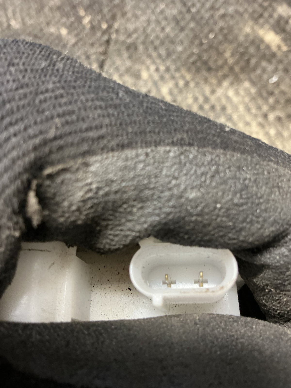2006 Mitsubishi Outlander- Tailgate Lock Mechanism- (TAG11301)