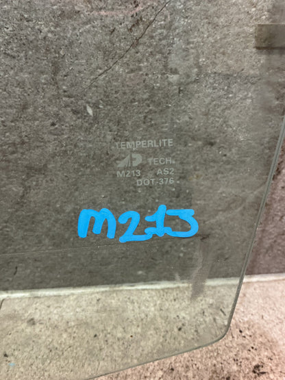 1998-2002 Isuzu Wizard UES UES73 - Left Front Door Glass - (TAG18974)