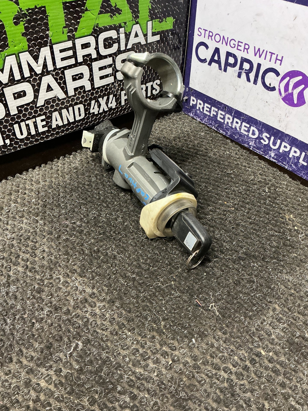 2007 Holden Captiva 7 9W095- Ignition With Key- (TAG10854)