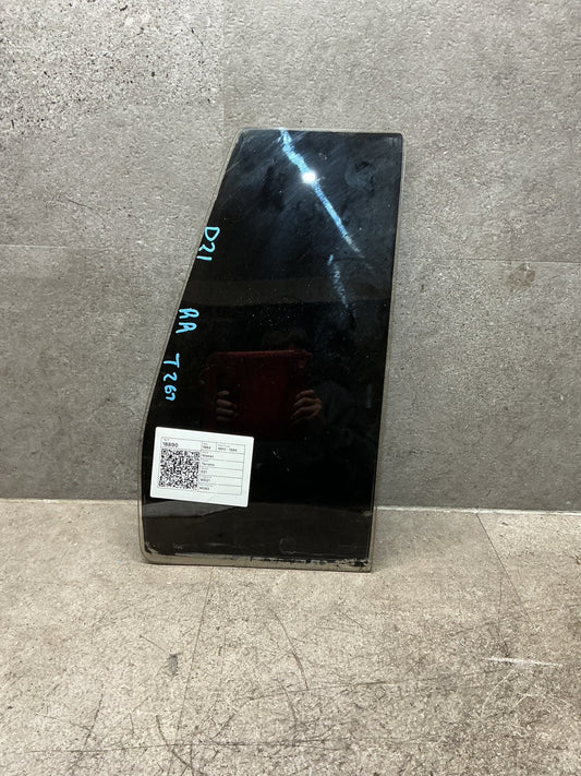 1990-1995 Nissan Terrano D21 WD21 - Right Rear Quarter Door Glass - (TAG18890)
