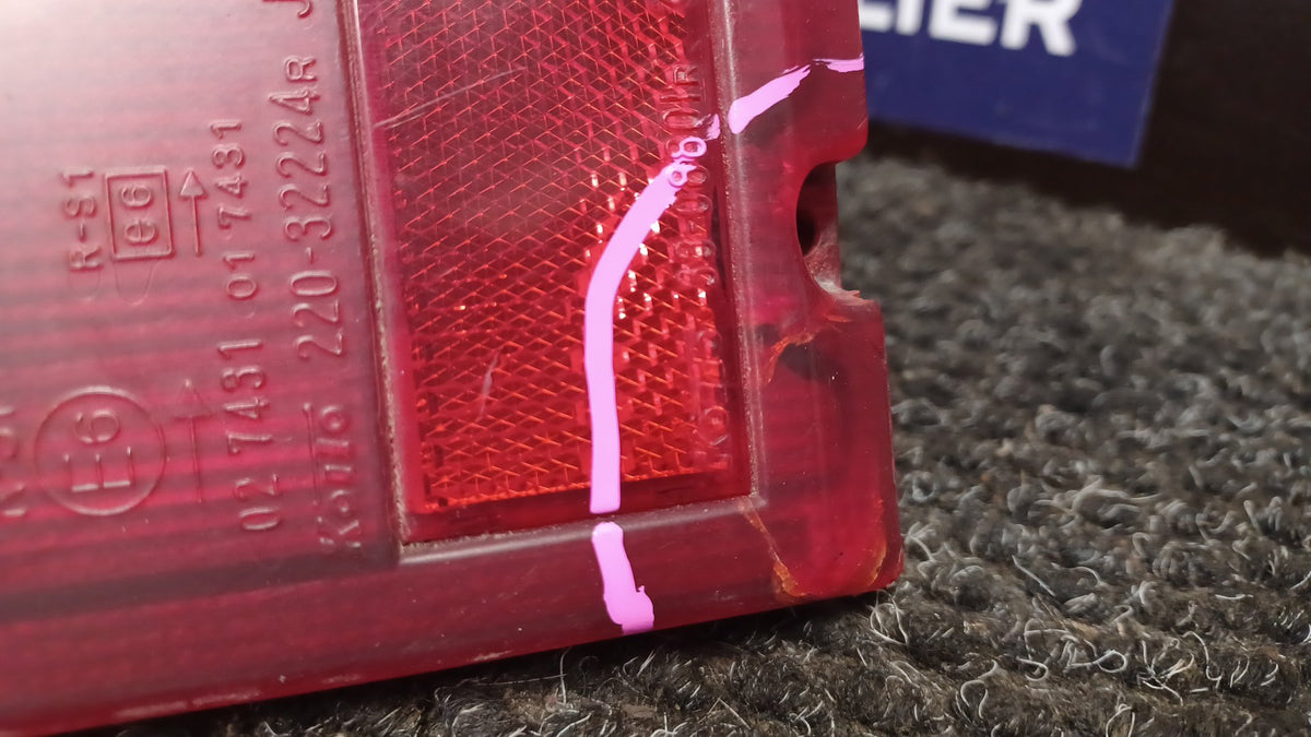 1995 Suzuki Escudo TD11W TD11W- Right Taillight- (TAG6752)