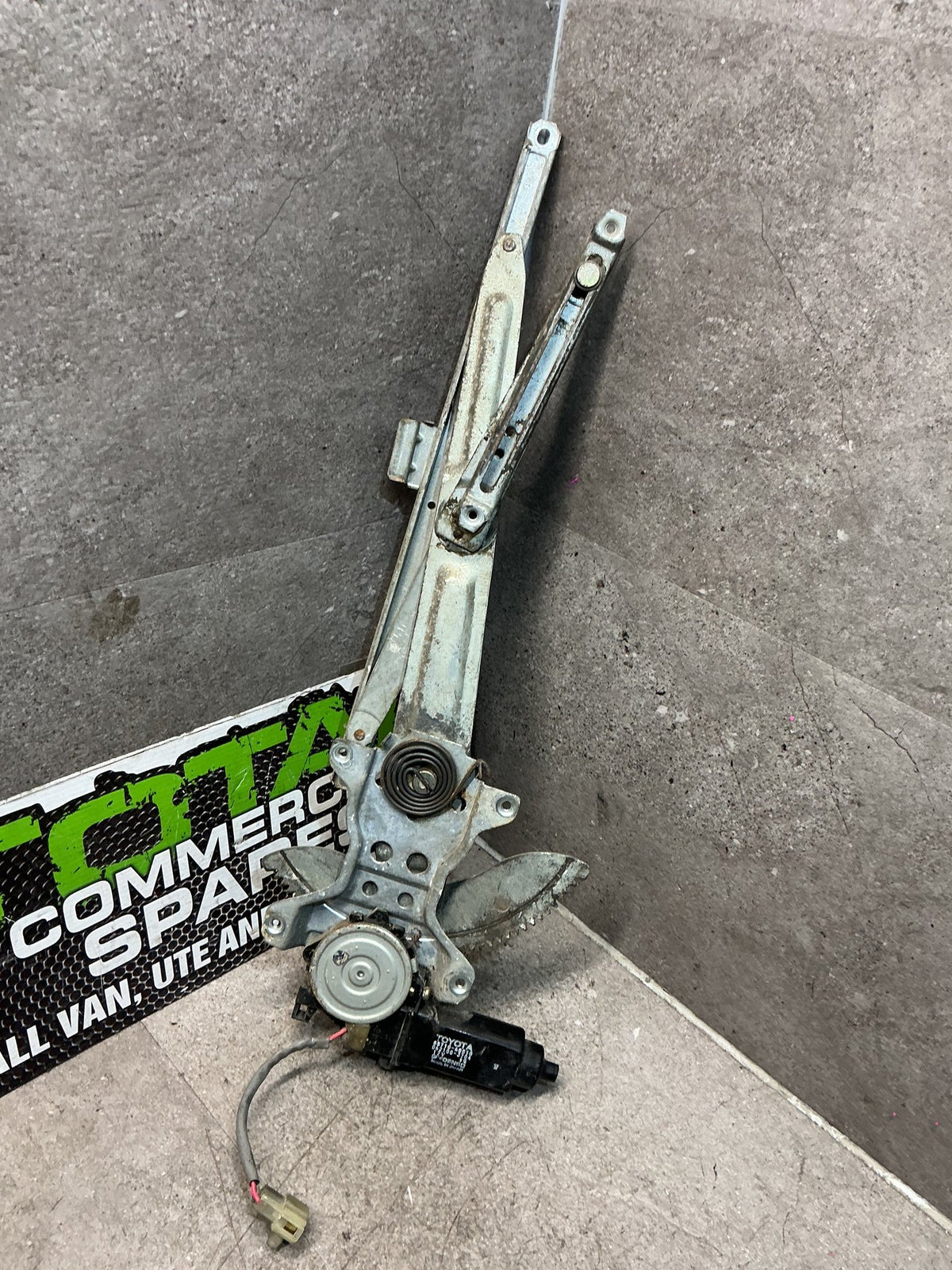 1995 Toyota Land Cruiser 80Series- Right Front Window Regulator/Motor- (TAG16606)