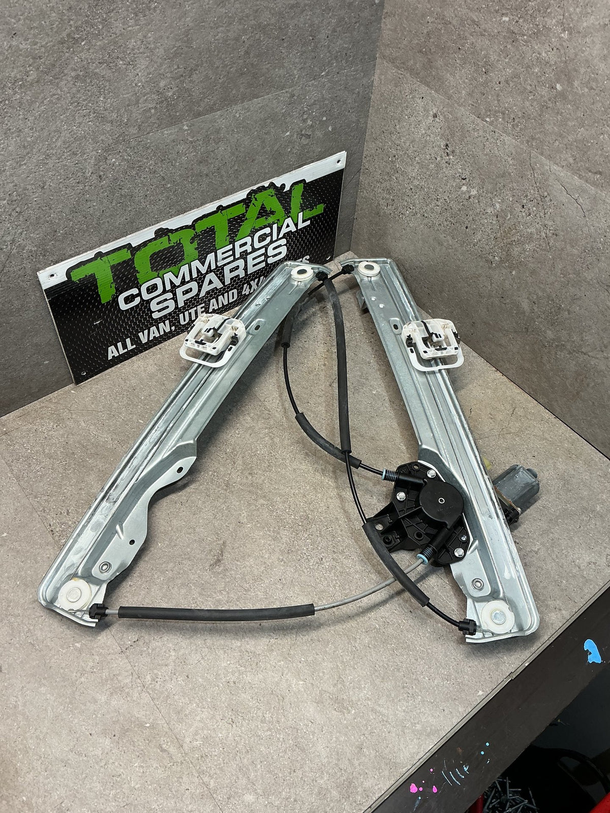 2014-2016 Ford Kuga II TF- Left Front Window Regulator/Motor- (TAG11785)