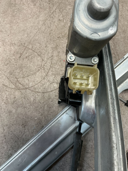 2015-2019 Ford Kuga- Left Front Window Regulator/Motor- (TAG14462)