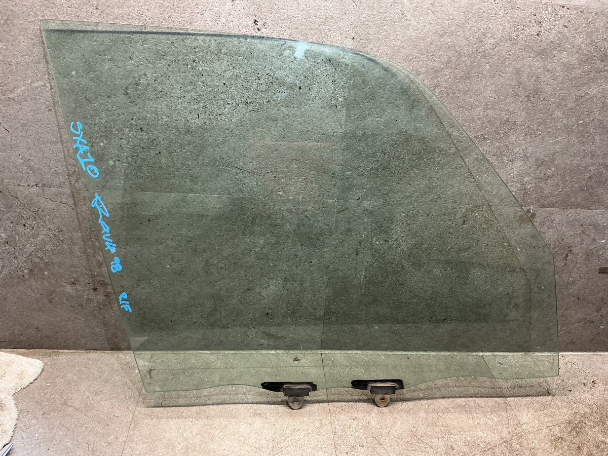 1998 Toyota RAV4 SXA10 - Right Front Door Glass - (TAG18817)