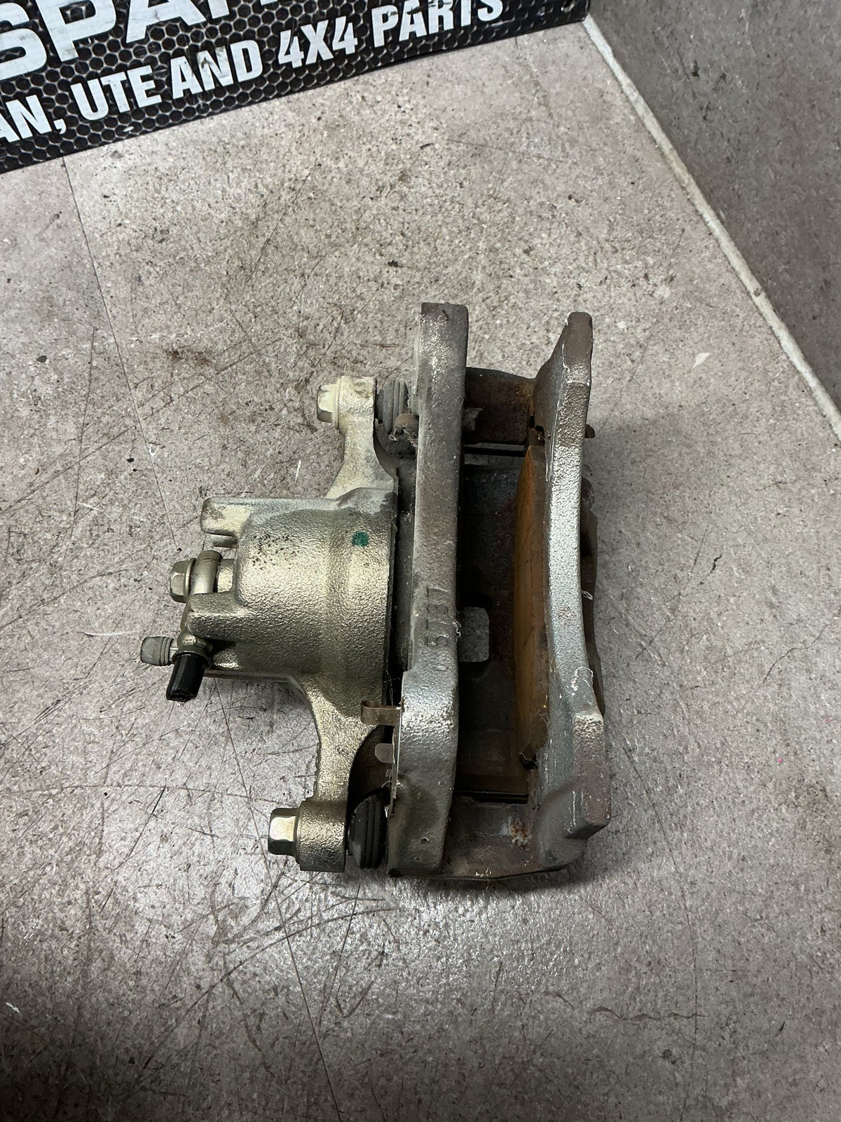 2021 Mitsubishi Outlander GF8- Left Front Caliper- (TAG16931)