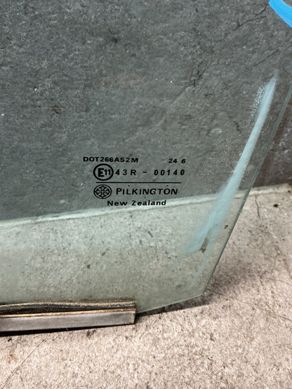 1986-1995 Mitsubishi L300 - Left Front Door Glass - (TAG19077)