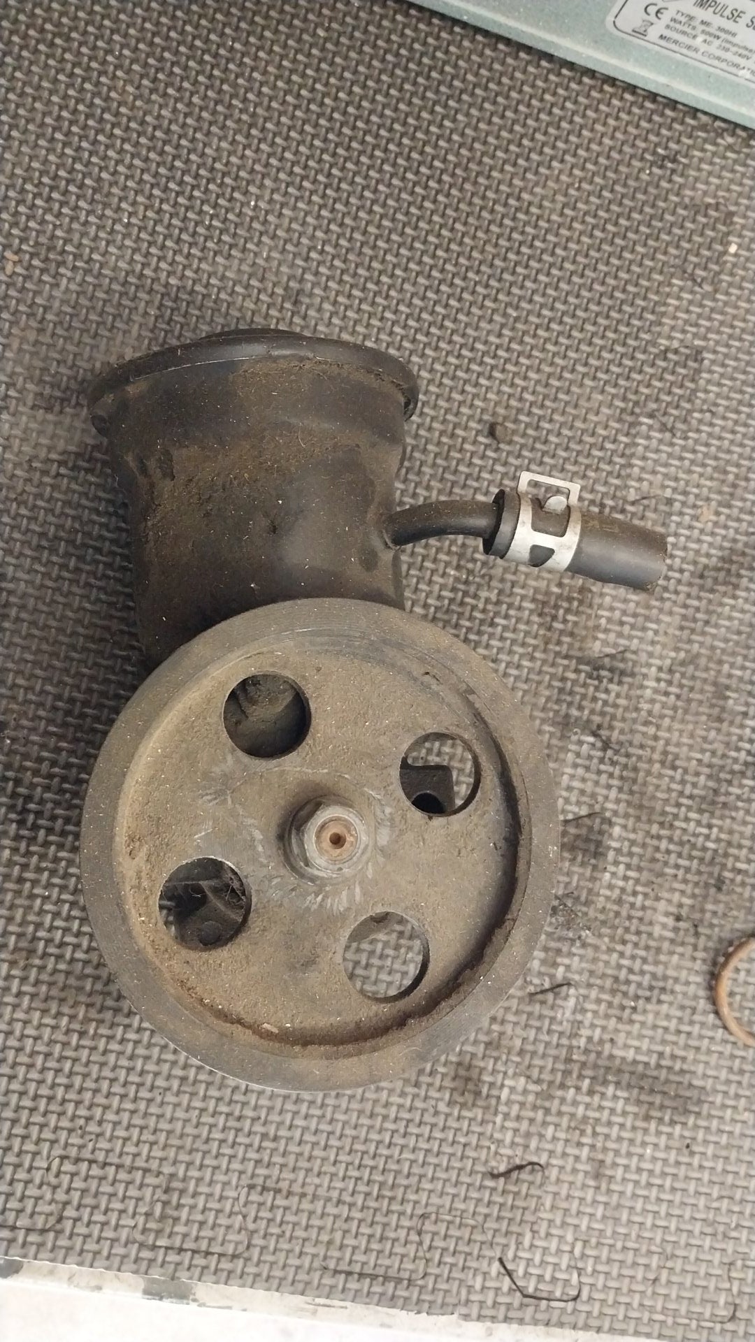 1998-2005 Toyota Hiace TRH200*- Power Steering Pump- (TAG1022)