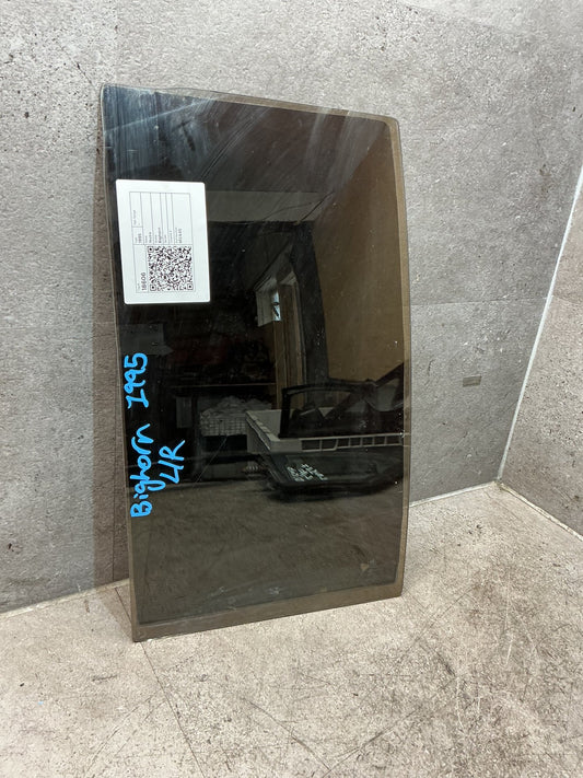 1995 Isuzu Bighorn - Left Rear Quarter Door Glass - (TAG18606)