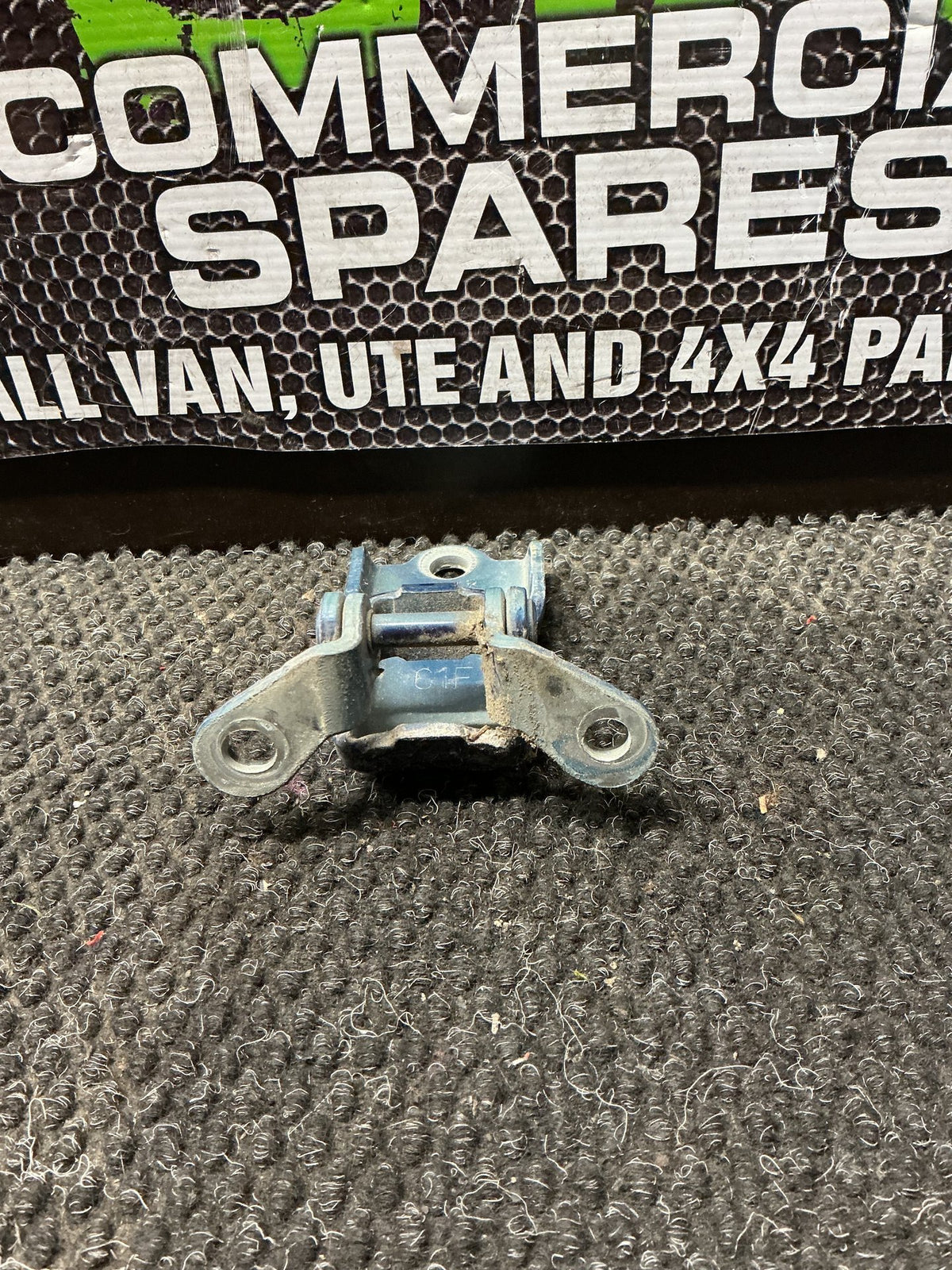 2012 Holden Captiva 5- Right Front Door Bottom Hinge- (TAG10331)