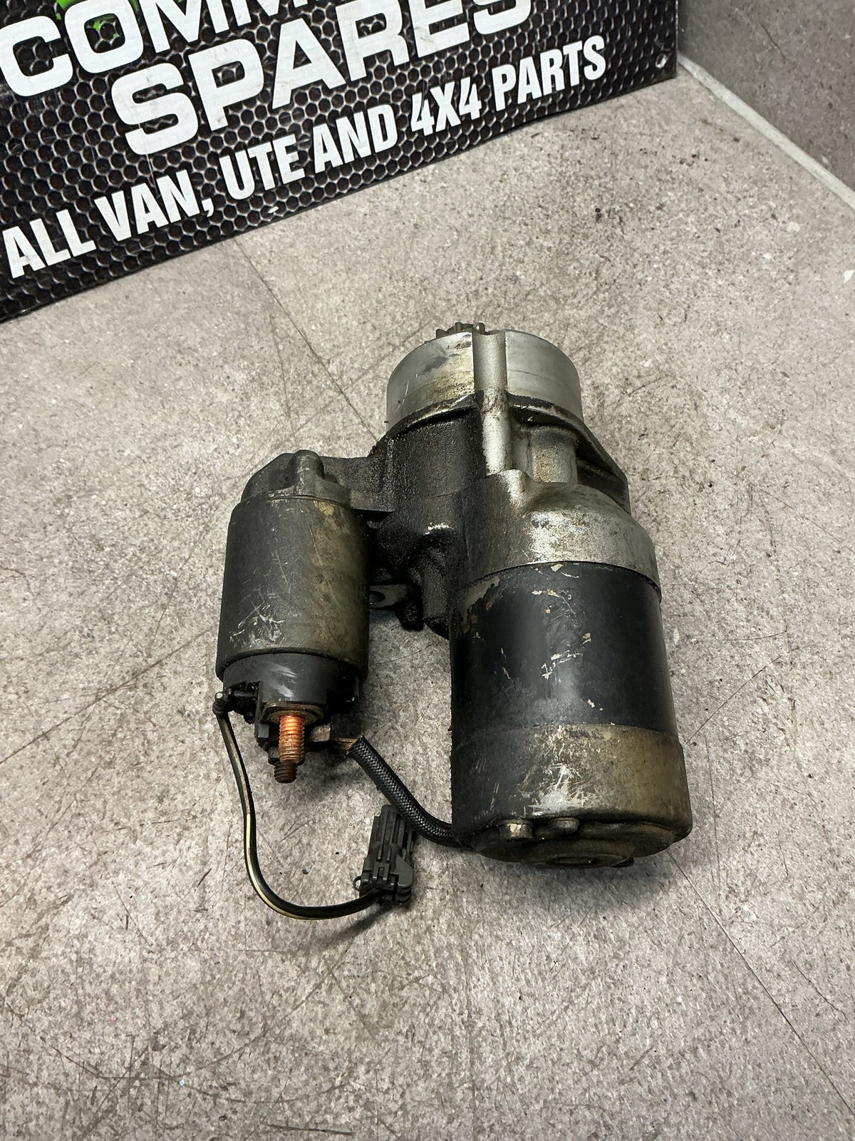 2005 Nissan Elgrand ME51- Starter Motor- (TAG15166)