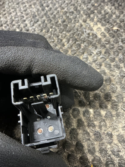 2012-2013 Holden Colorado RG- Right Rear Window Switch- (TAG11319)
