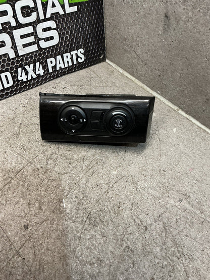 2015 Holden Captiva 7- Mirror Adjuster Switch- (TAG16535)