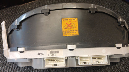 2007 Ford Escape XLT V6 AUTO- Instrument Cluster- (TAG5176) PN: EV45-55430B