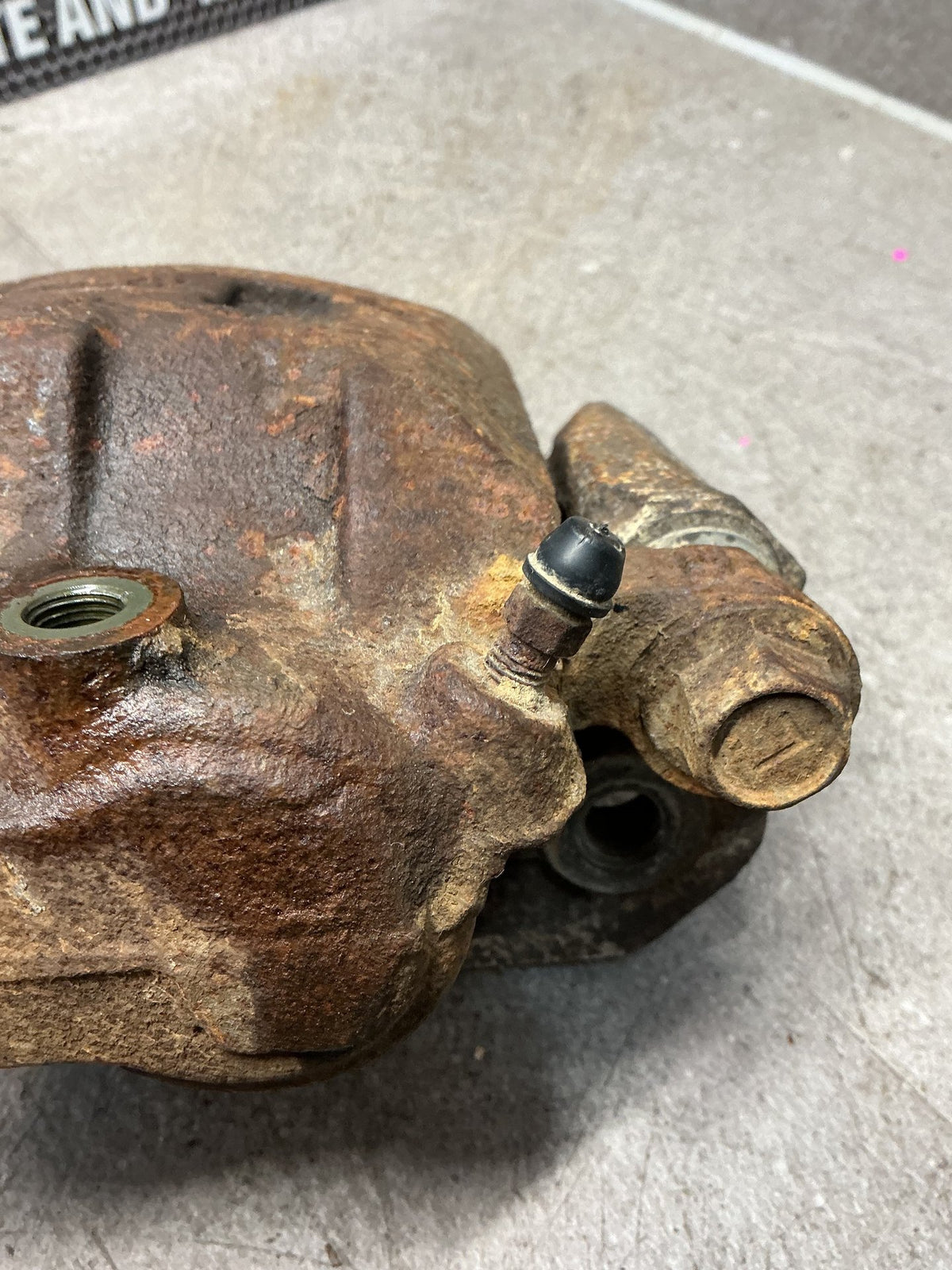 1998 Mazda B-Series UF- Left Front Caliper- (TAG14022)